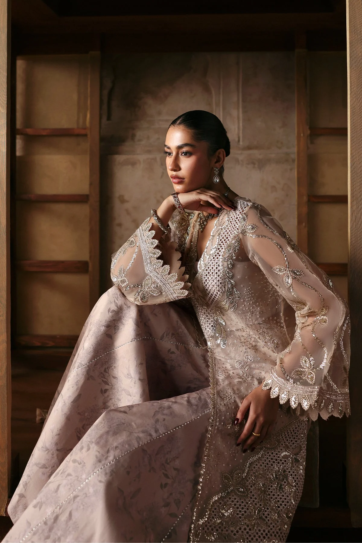 Rawsilk kaashvi Suit - Image 5