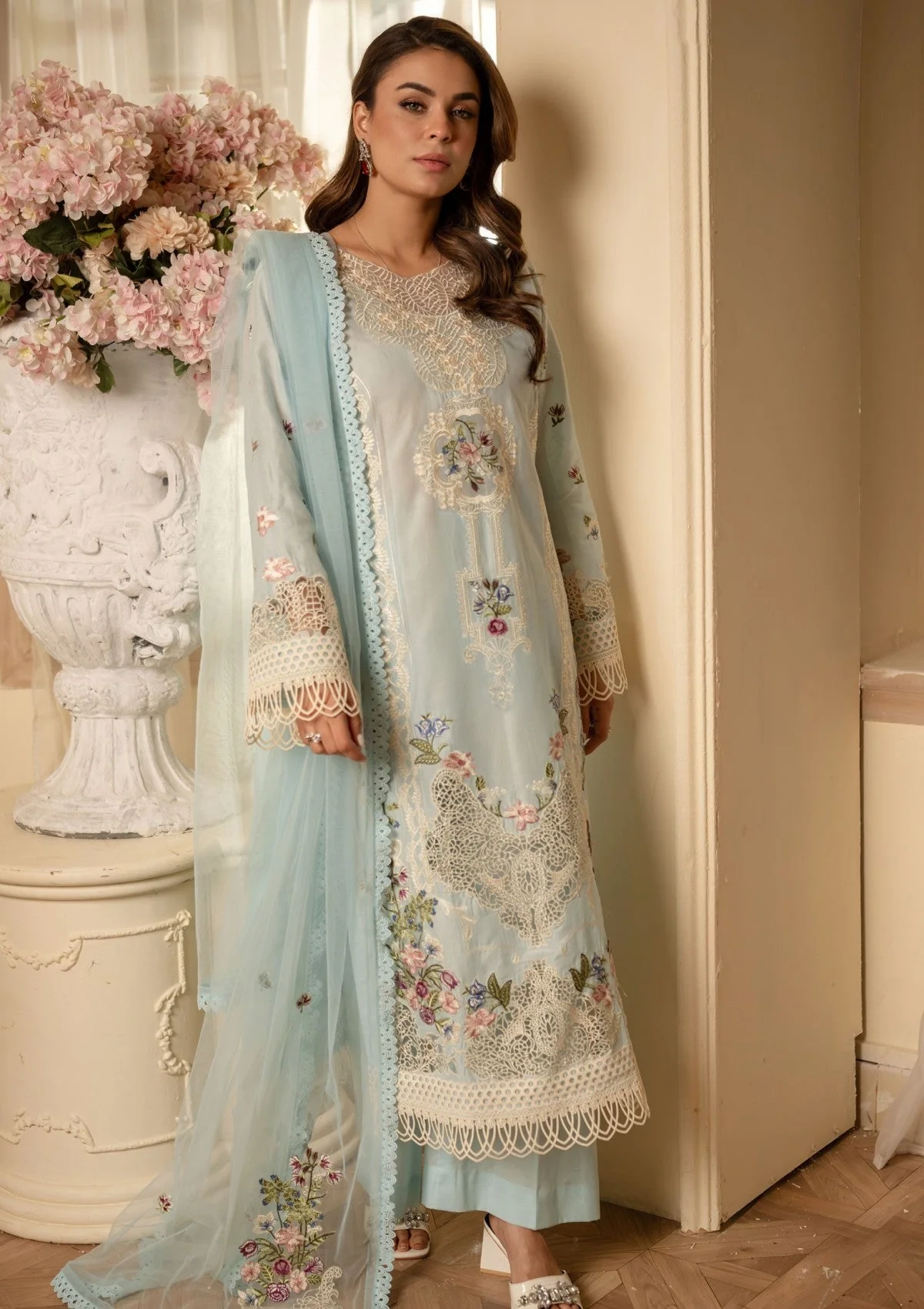 REET LUXURY LAWN - Image 6