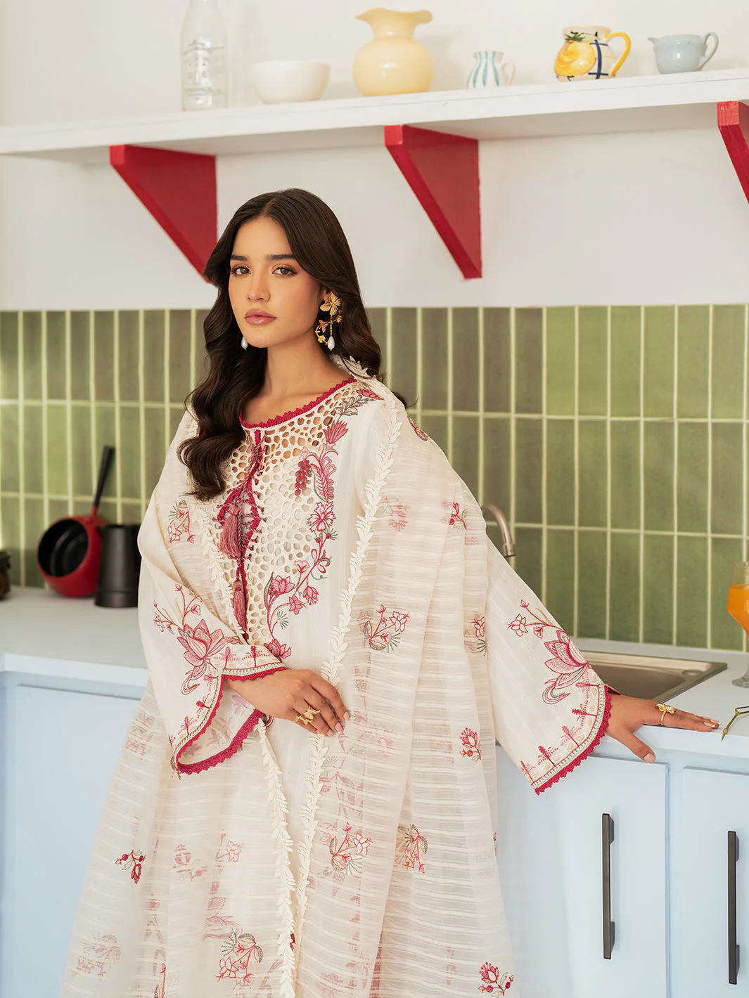 Sera Lawn Unstitched 3 PC - Image 3