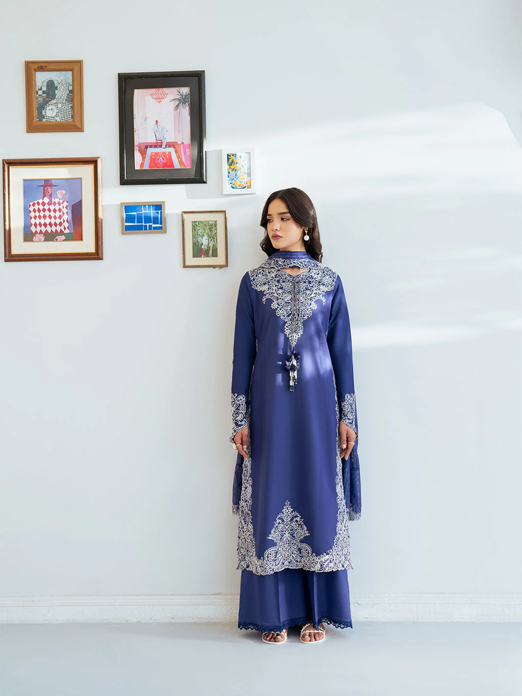 Sera Lawn Unstitched 3 PC - Image 5