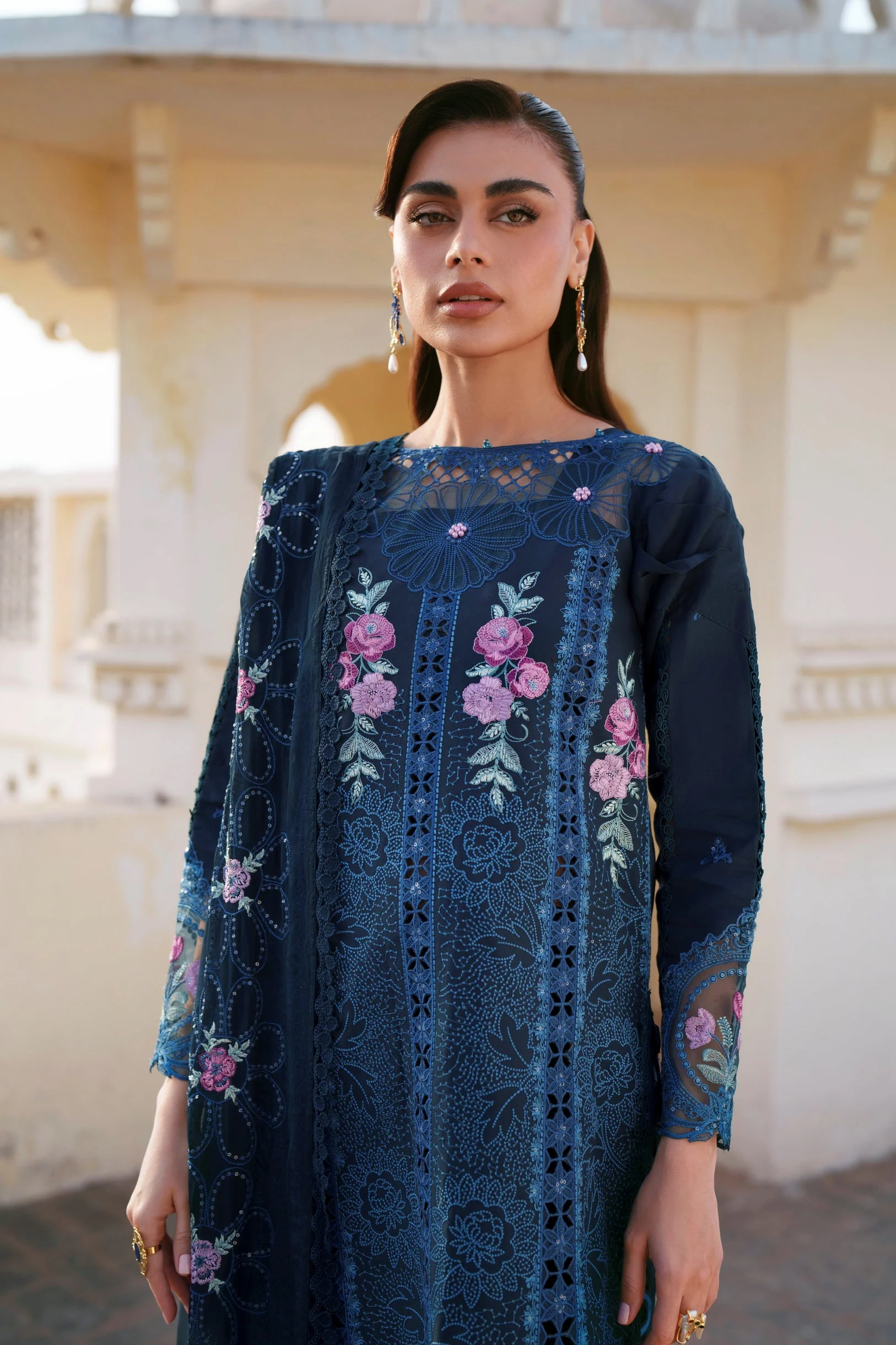 Shangrila Luxury Lawn - Image 3