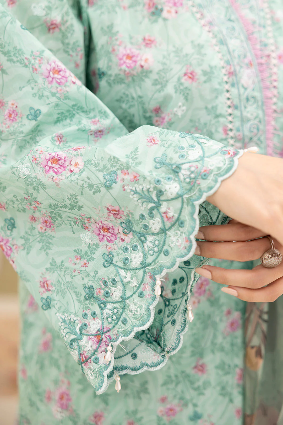 Embroidered Shirt Shalwar Dupatta - Image 4