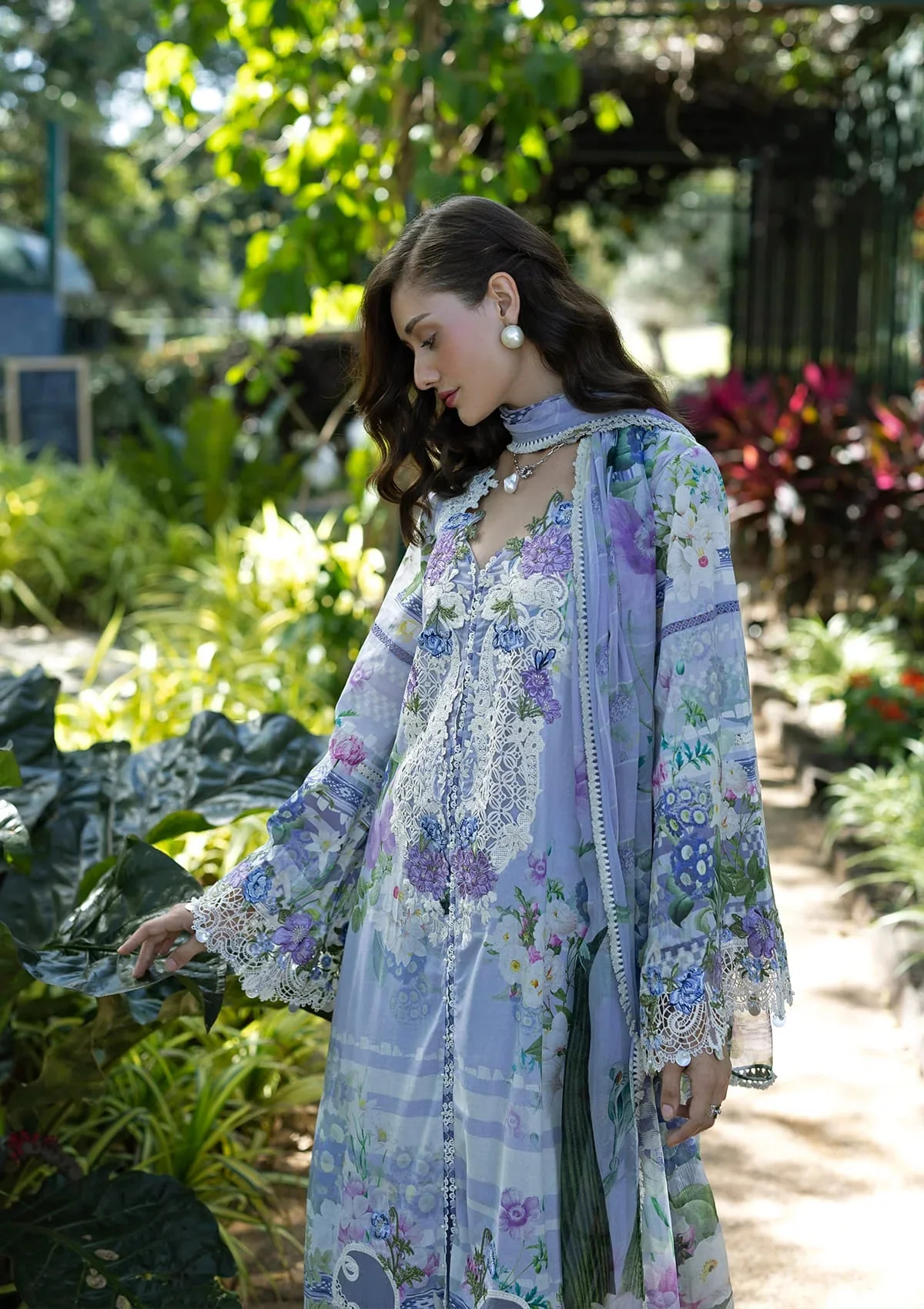 SIGNATURE - EMBROIDERED PRINTS COLLECTION - Image 5