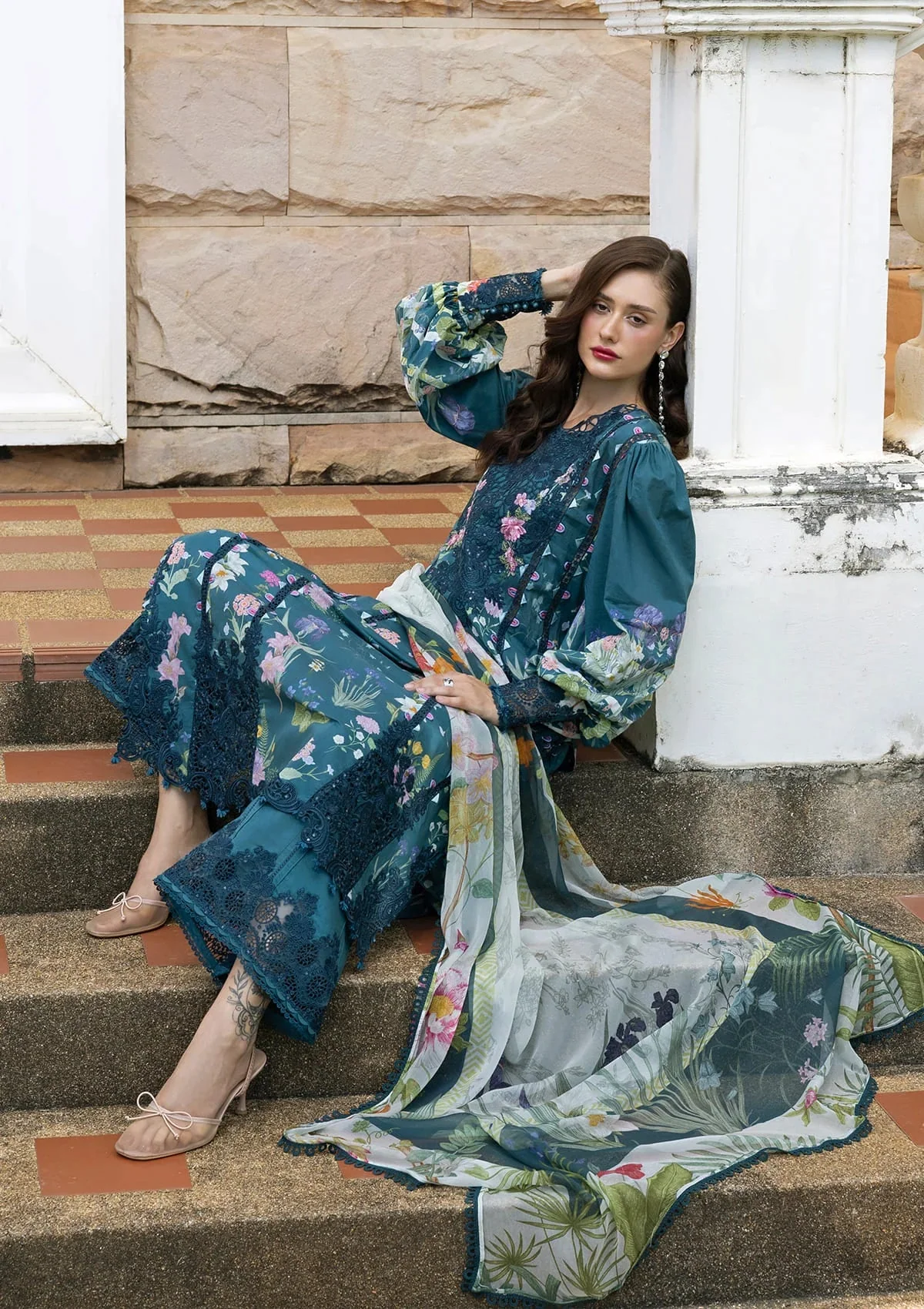 SIGNATURE - EMBROIDERED PRINTS COLLECTION - Image 3