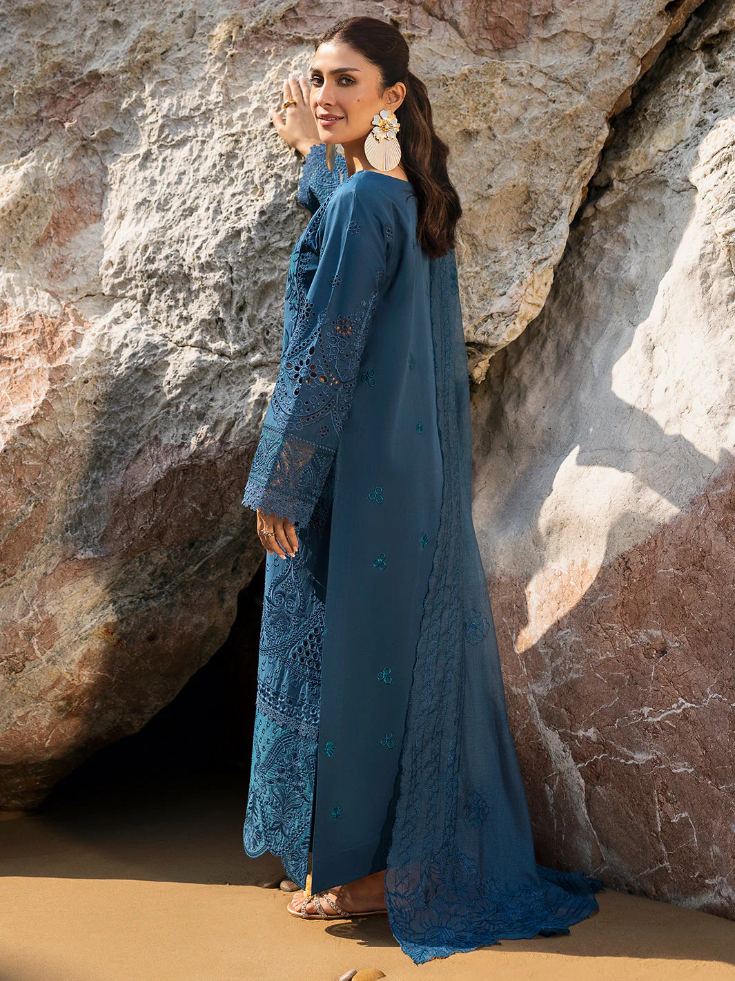 Sirene Luxury Lawn - Image 2