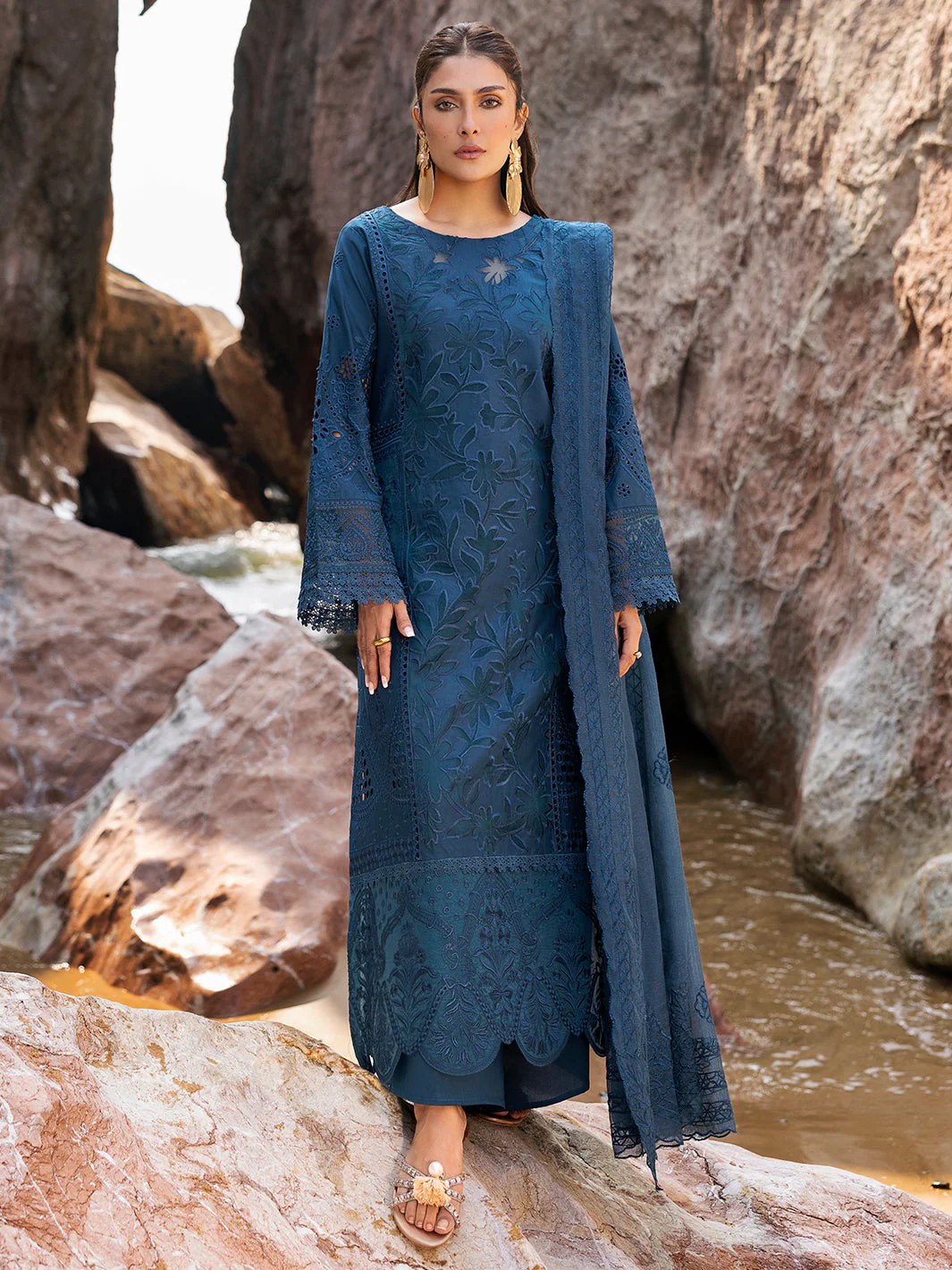 Sirene Luxury Lawn - Image 7