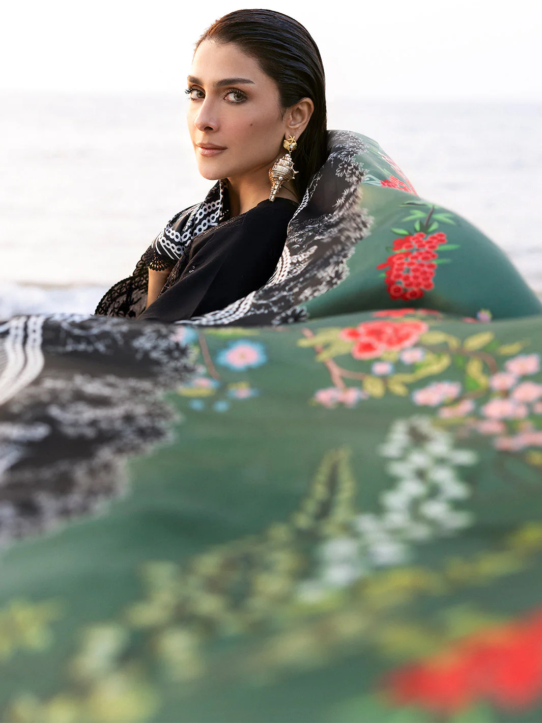 Sirene Luxury Lawn - Image 4