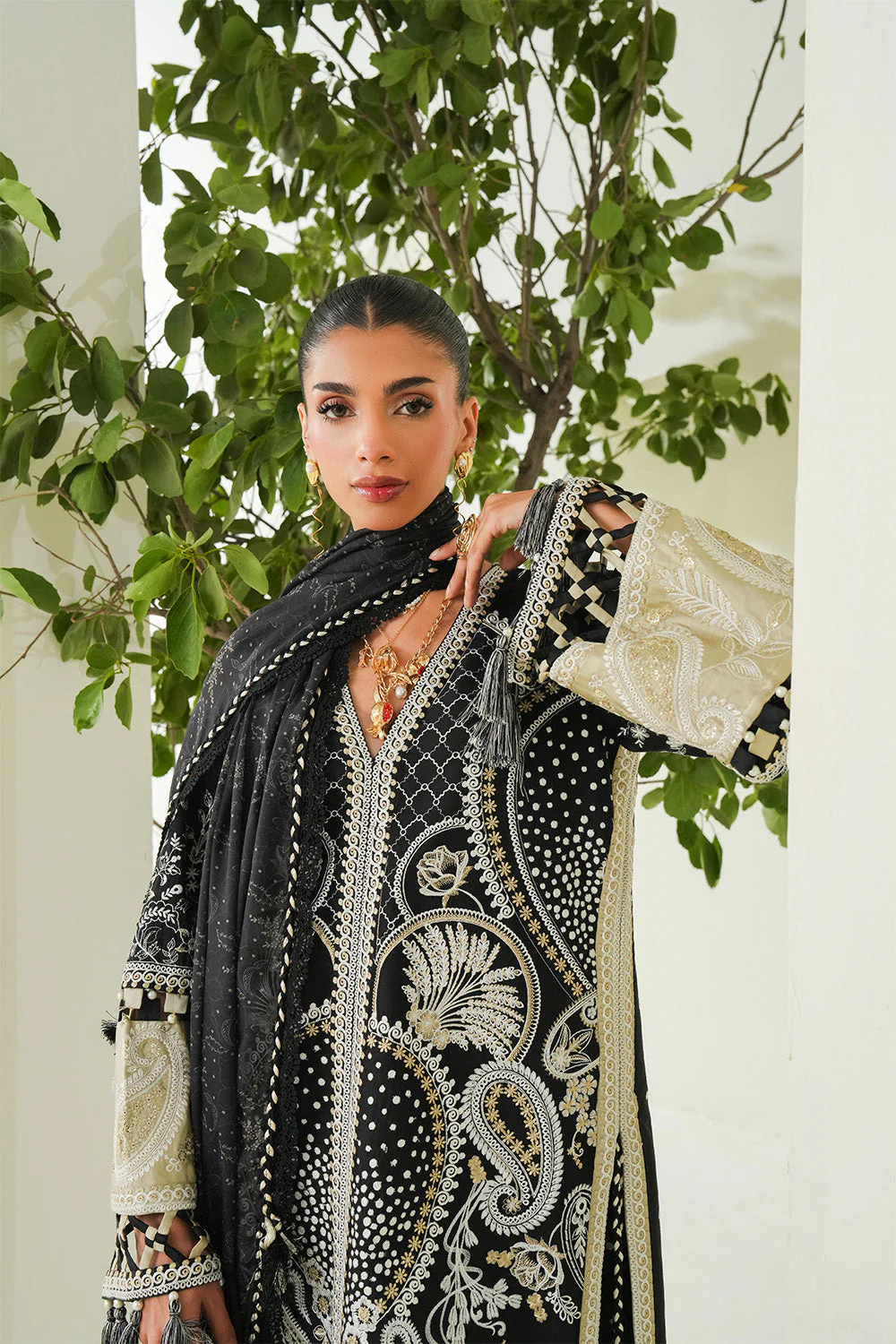 Soiree Lawn 3-Piece Suit - Image 4