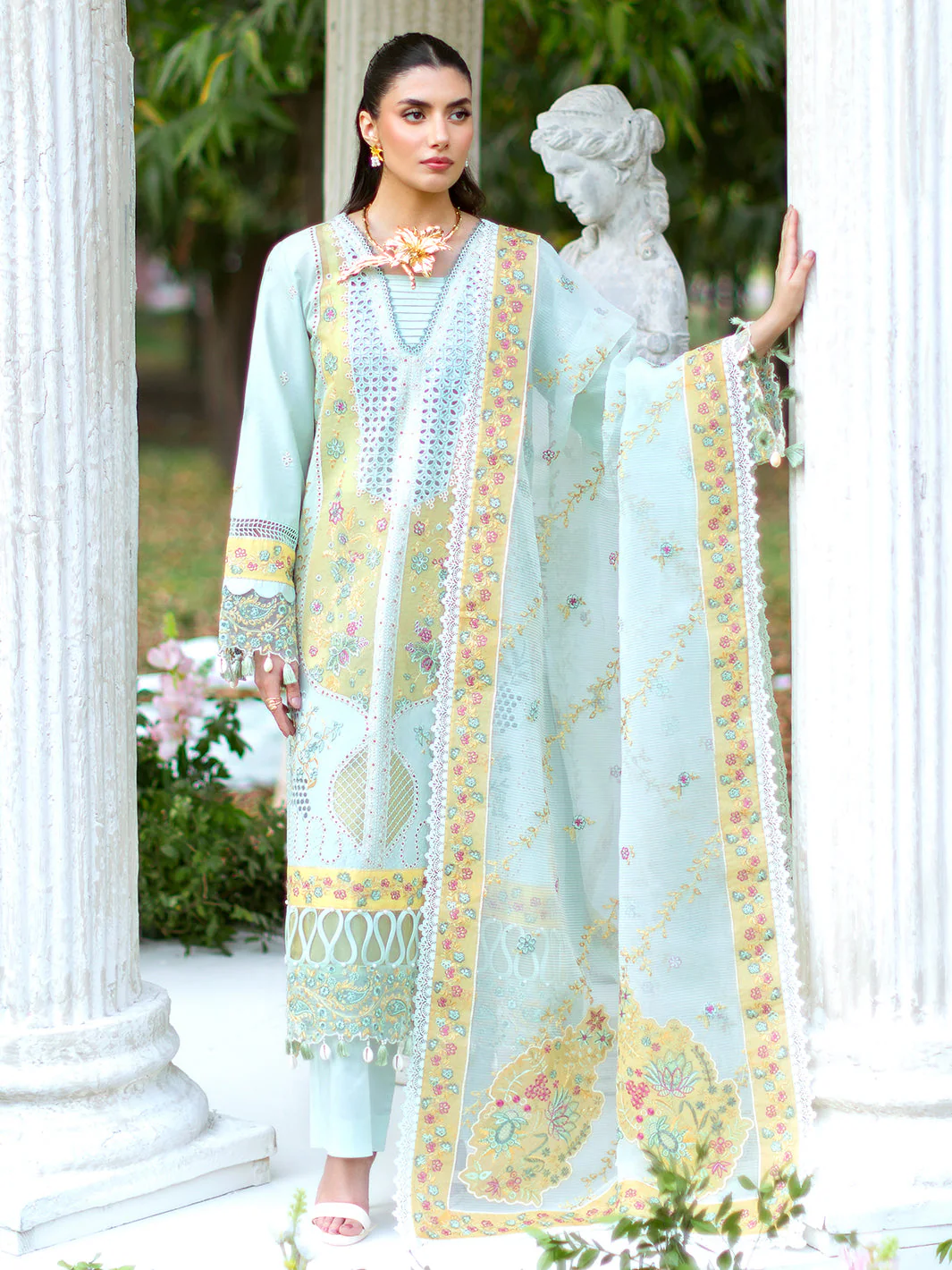 Sophie Luxury Lawn - Image 3