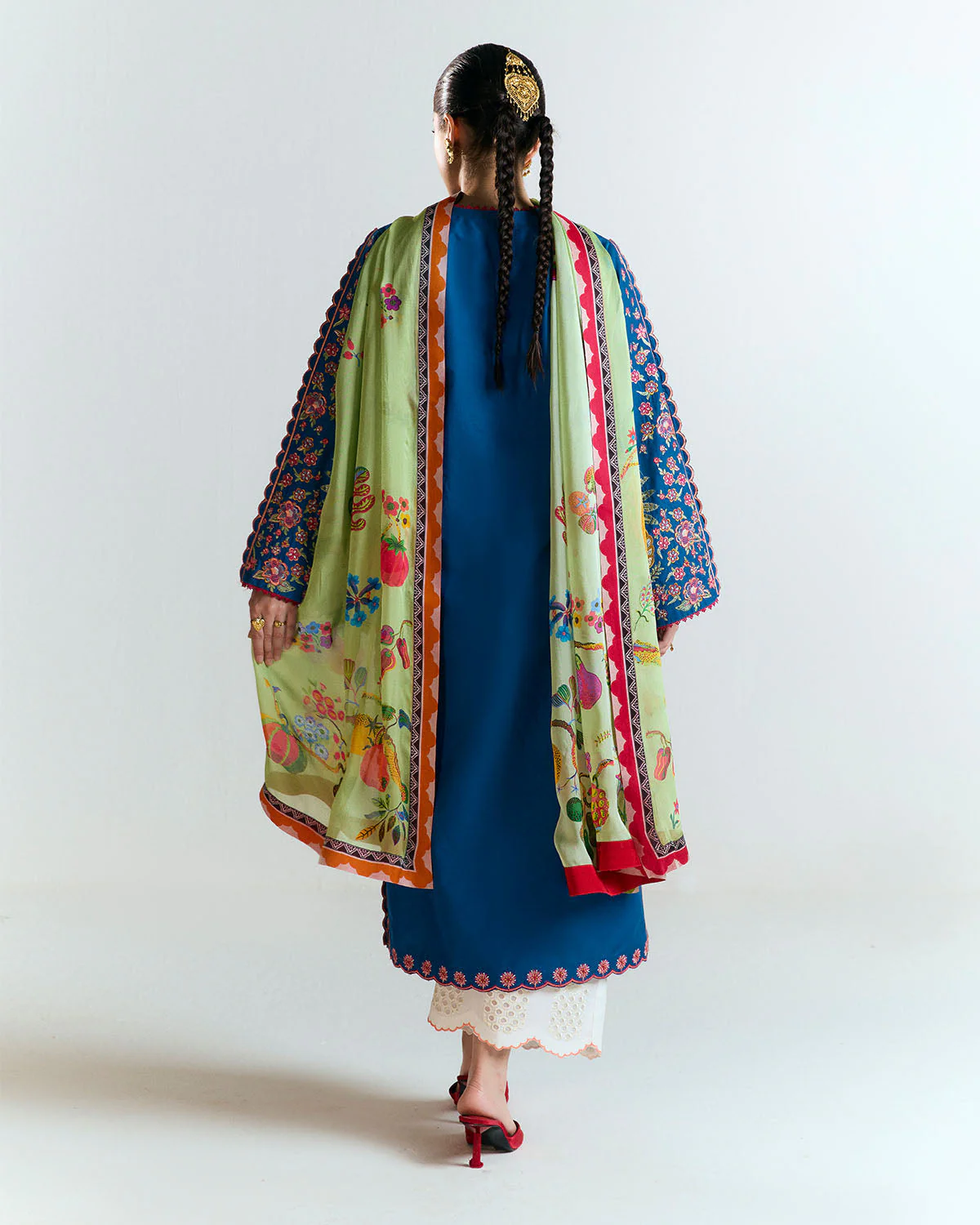 Spring Summer Collections - Image 2