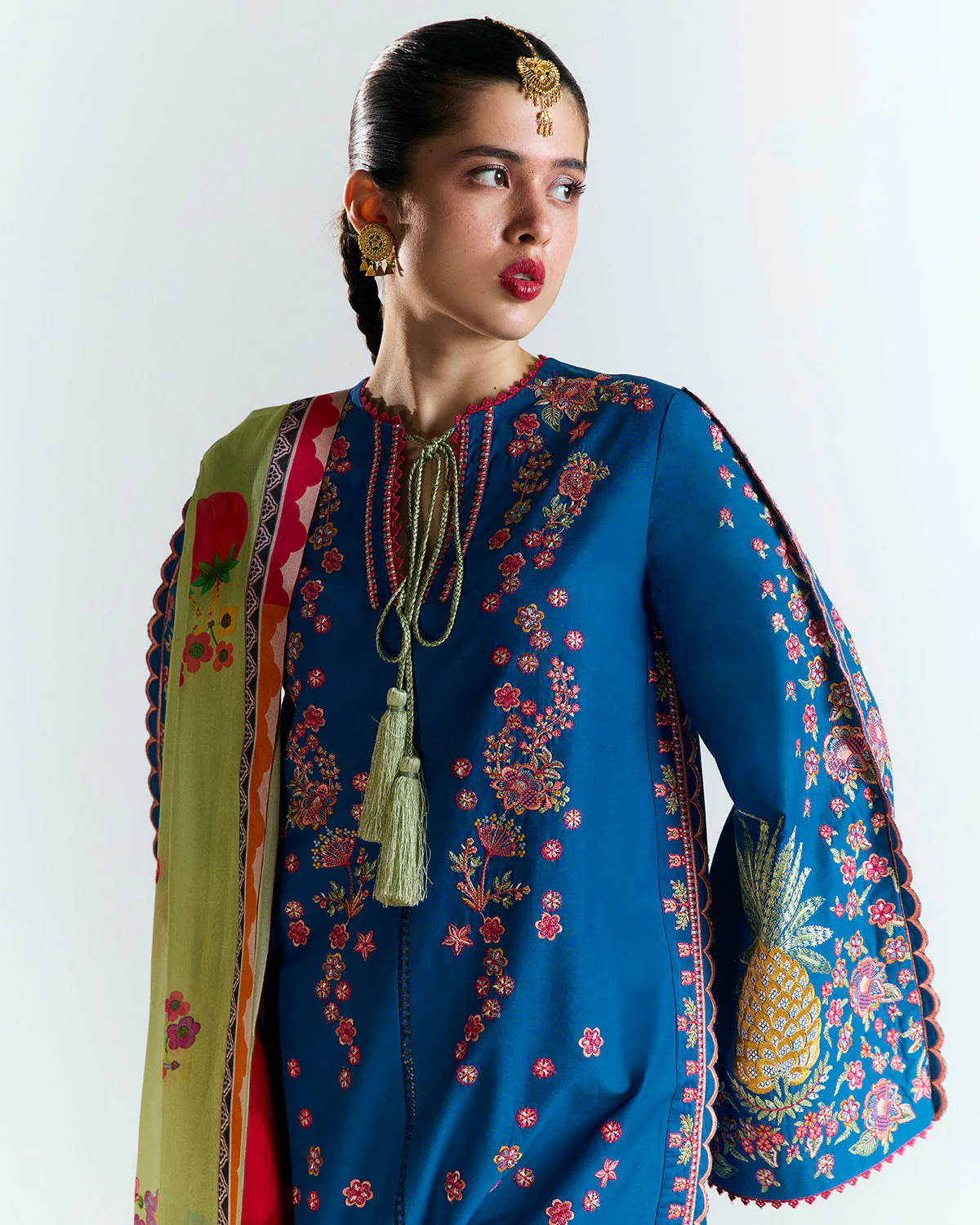 Spring Summer Collections - Image 4