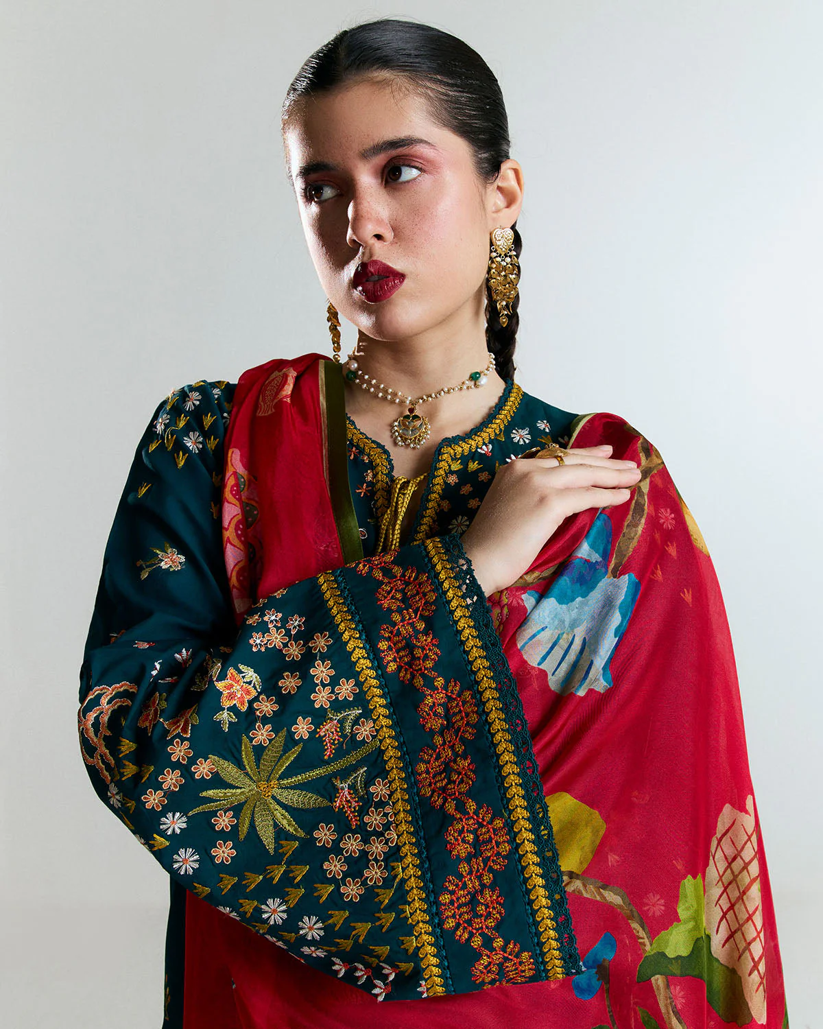 Spring Summer Collections - Image 5
