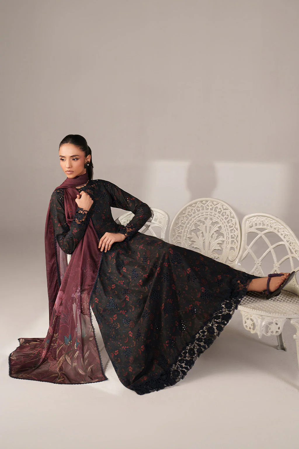 Spring Summer Embroidered Lawn - Image 4