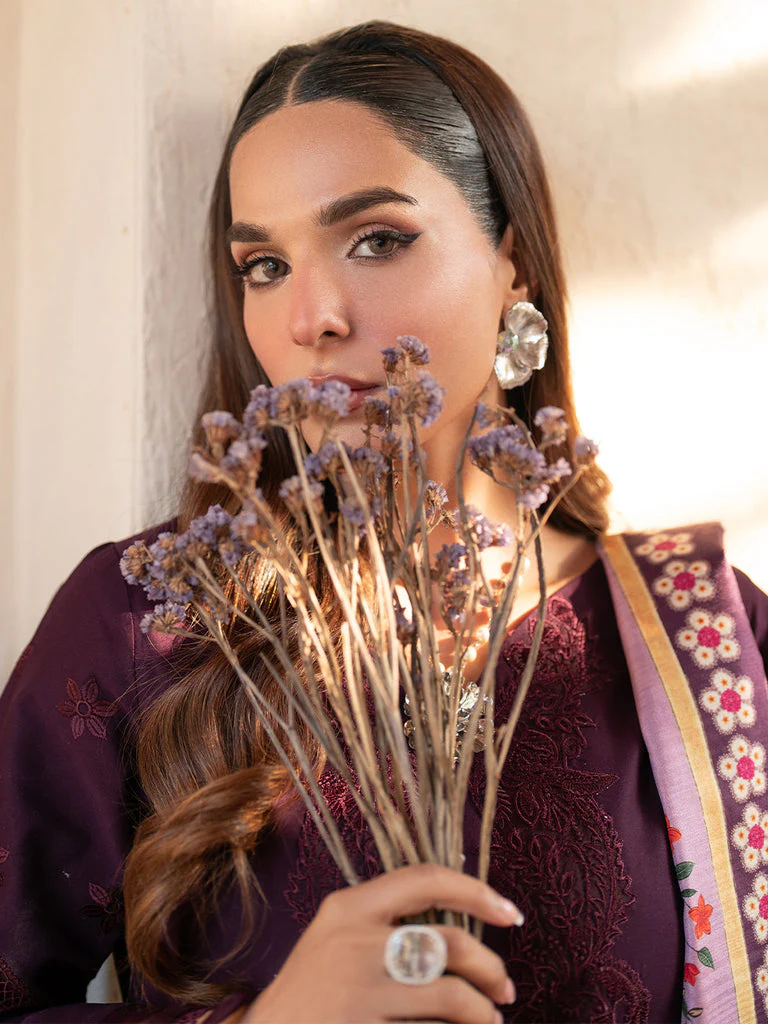 Stella Embroidered Lawn 3 Piece - Image 3