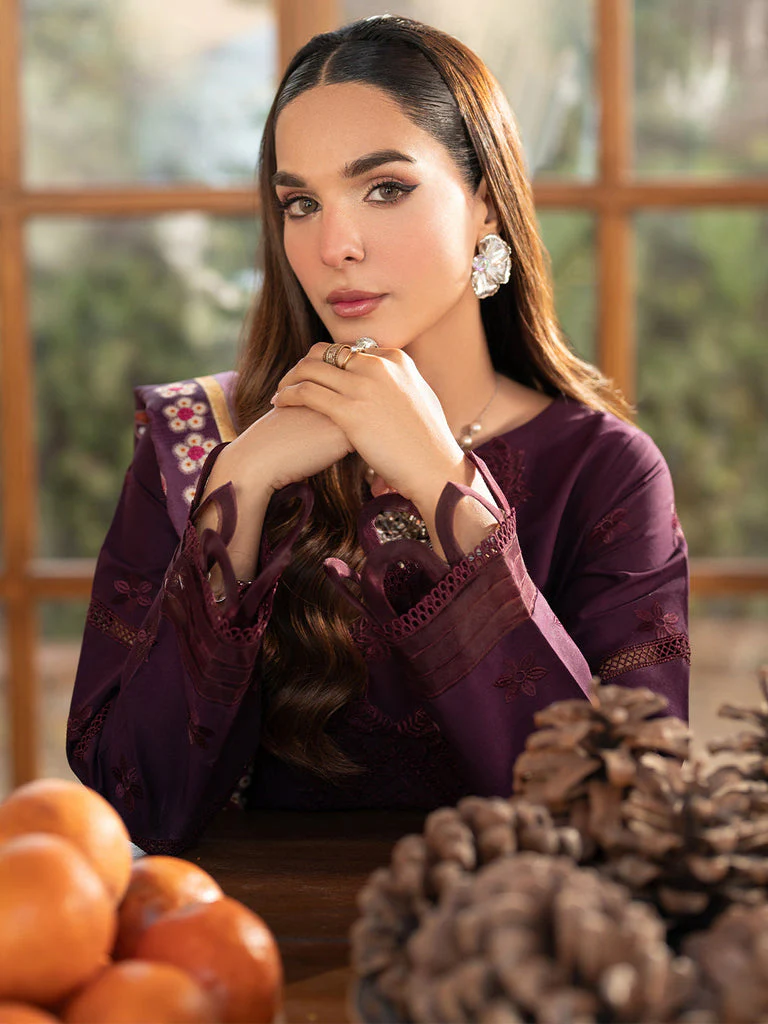 Stella Embroidered Lawn 3 Piece - Image 4