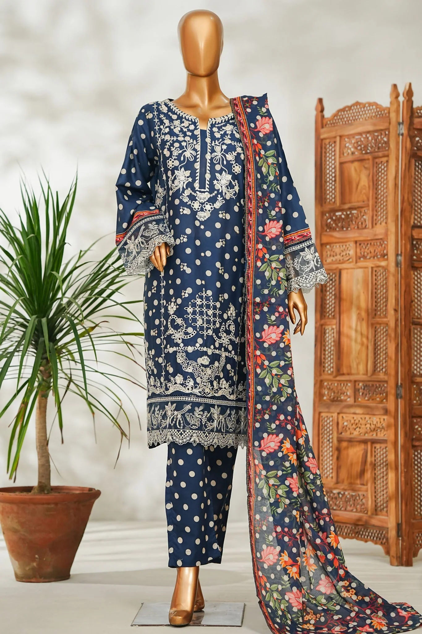 Stitched 3 Piece Exclusive Emb Lawn