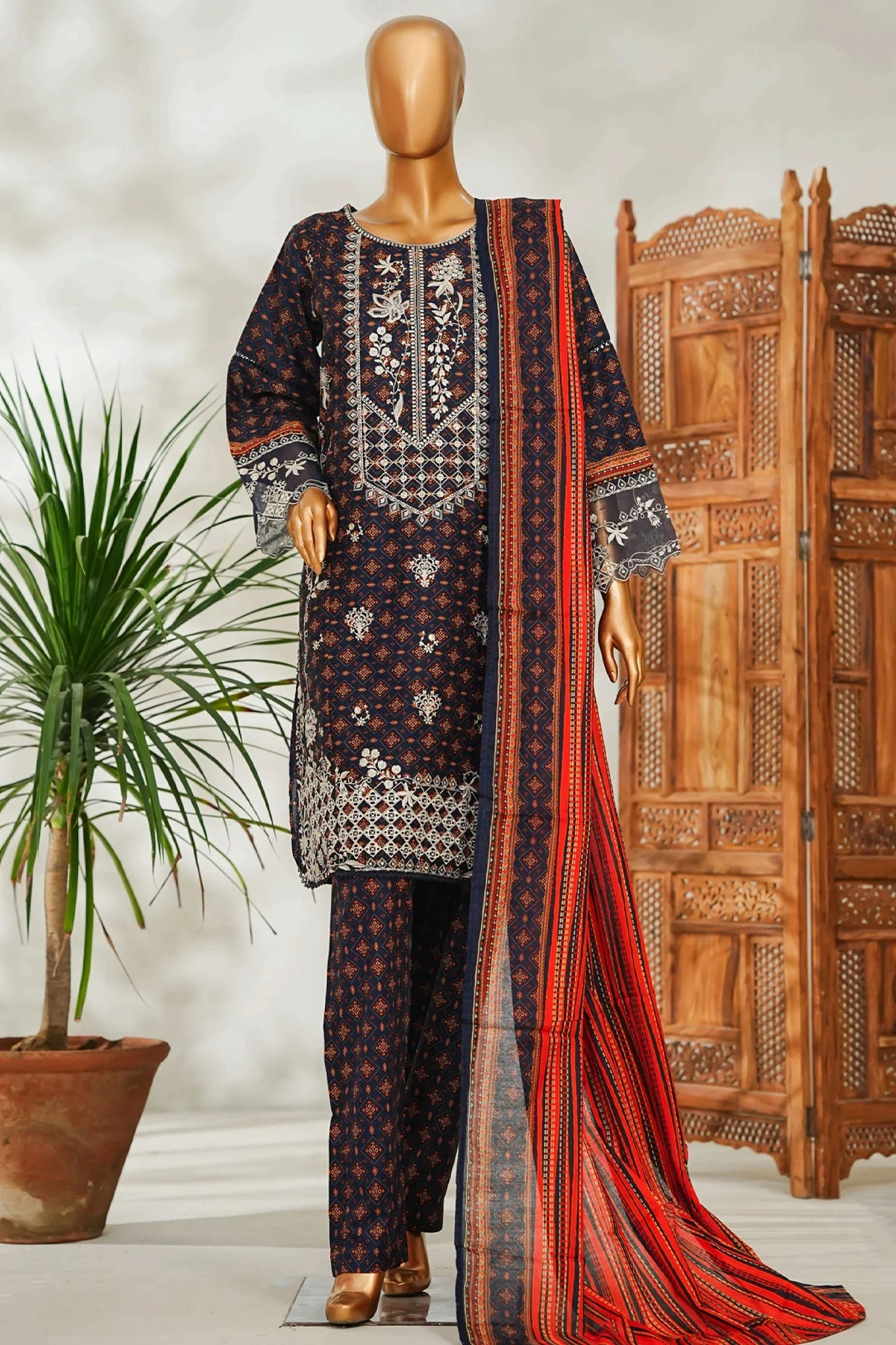 Stitched 3 Piece Exclusive Emb Lawn