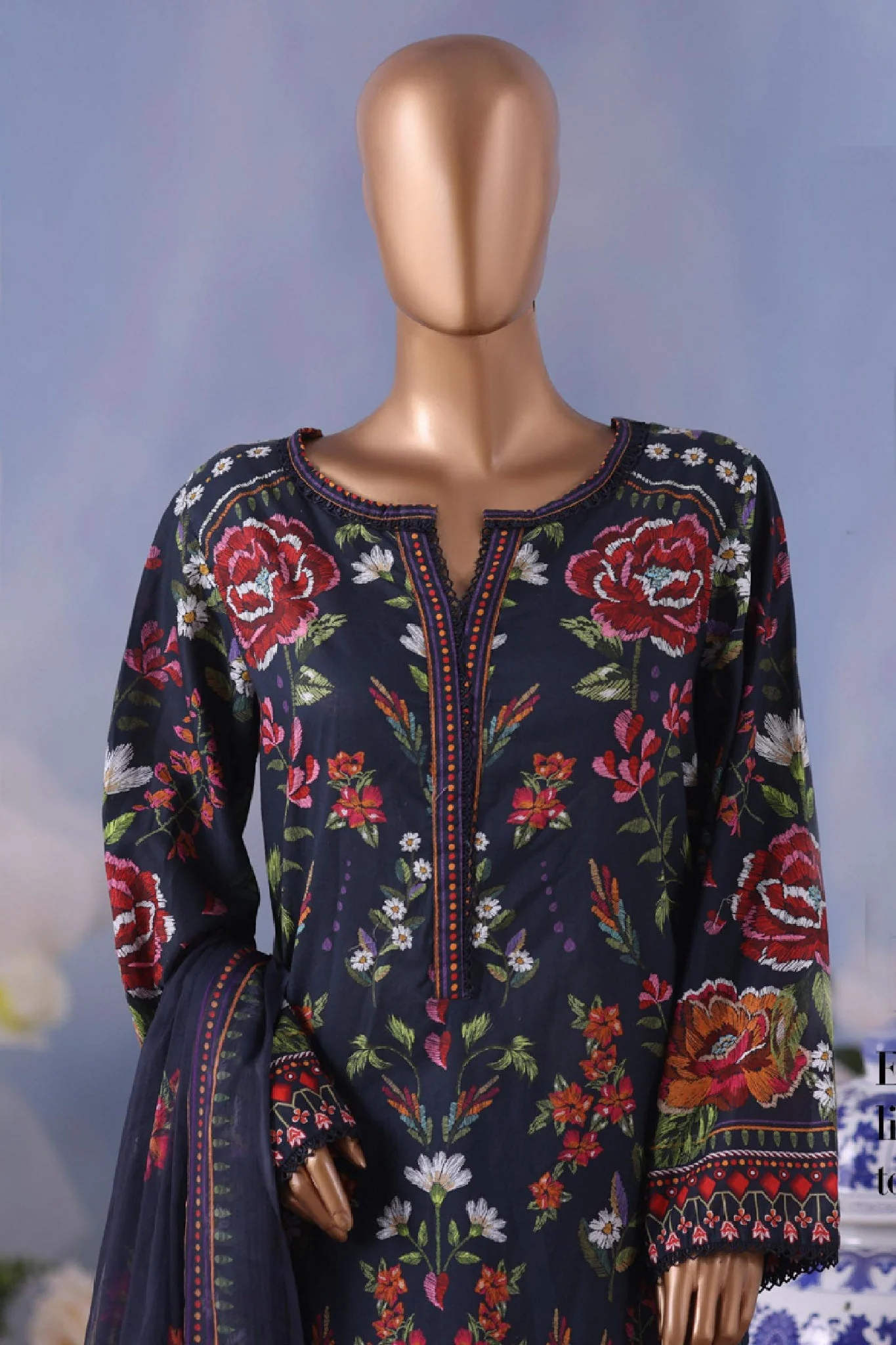 Stitched 3 Piece Exclusive Printed - Image 3