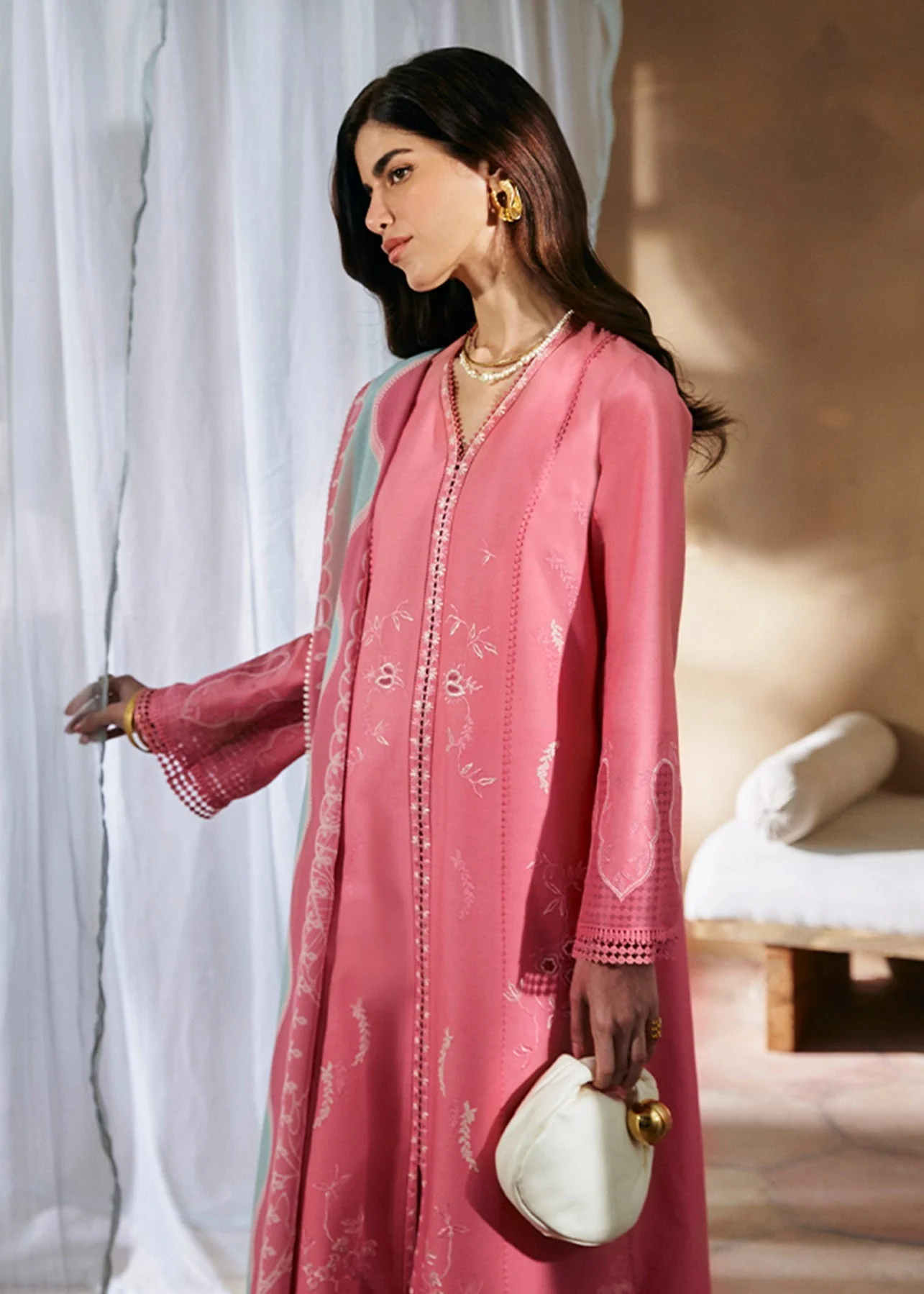 Suffuse by Sana Yasir Luxury Pret - Image 4