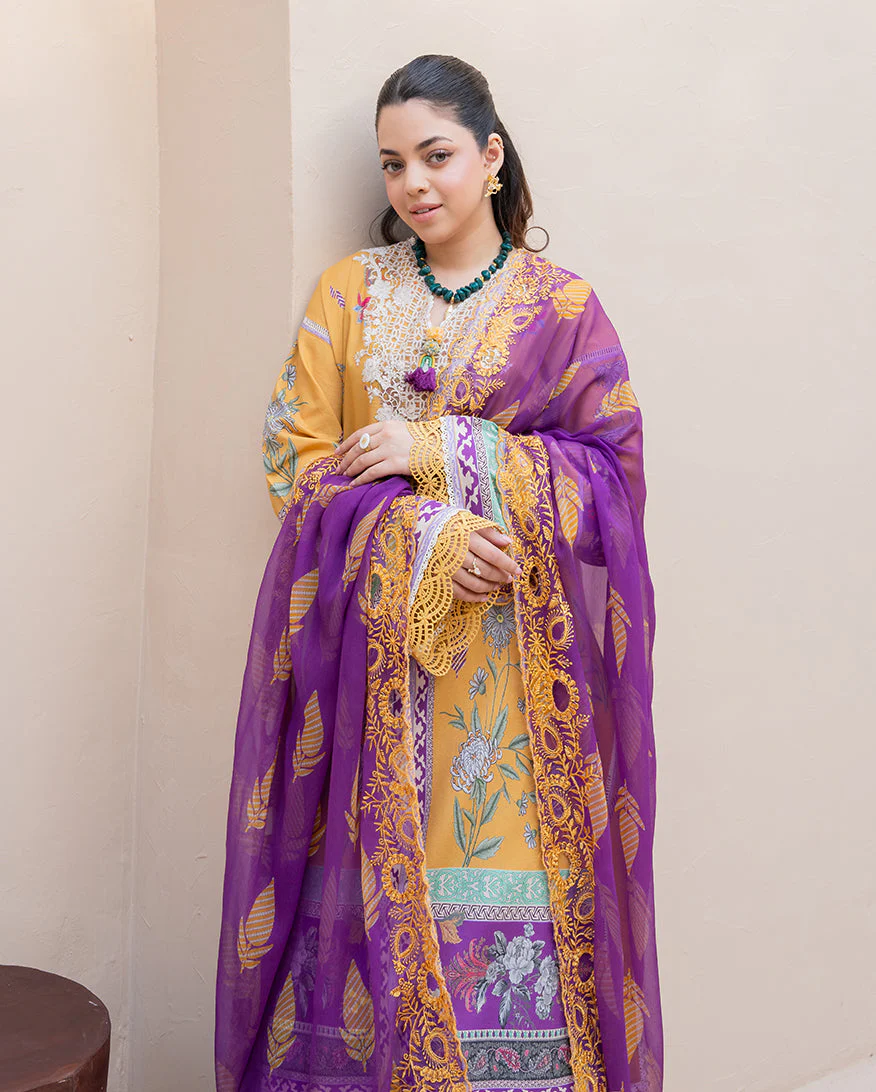 Summer in Bloom | Printed Lawn - Image 4
