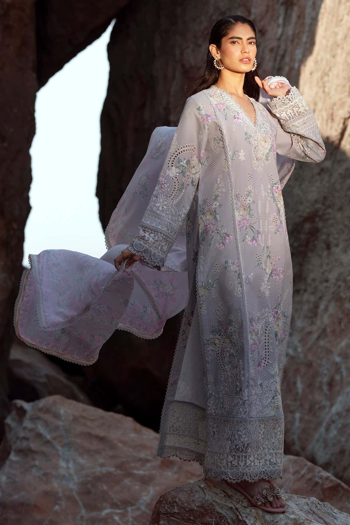 SUMMER LAWNKARI - Image 5