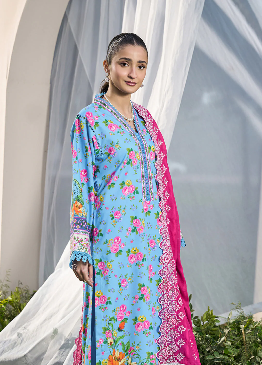 Summer Prints Lawn - Image 3