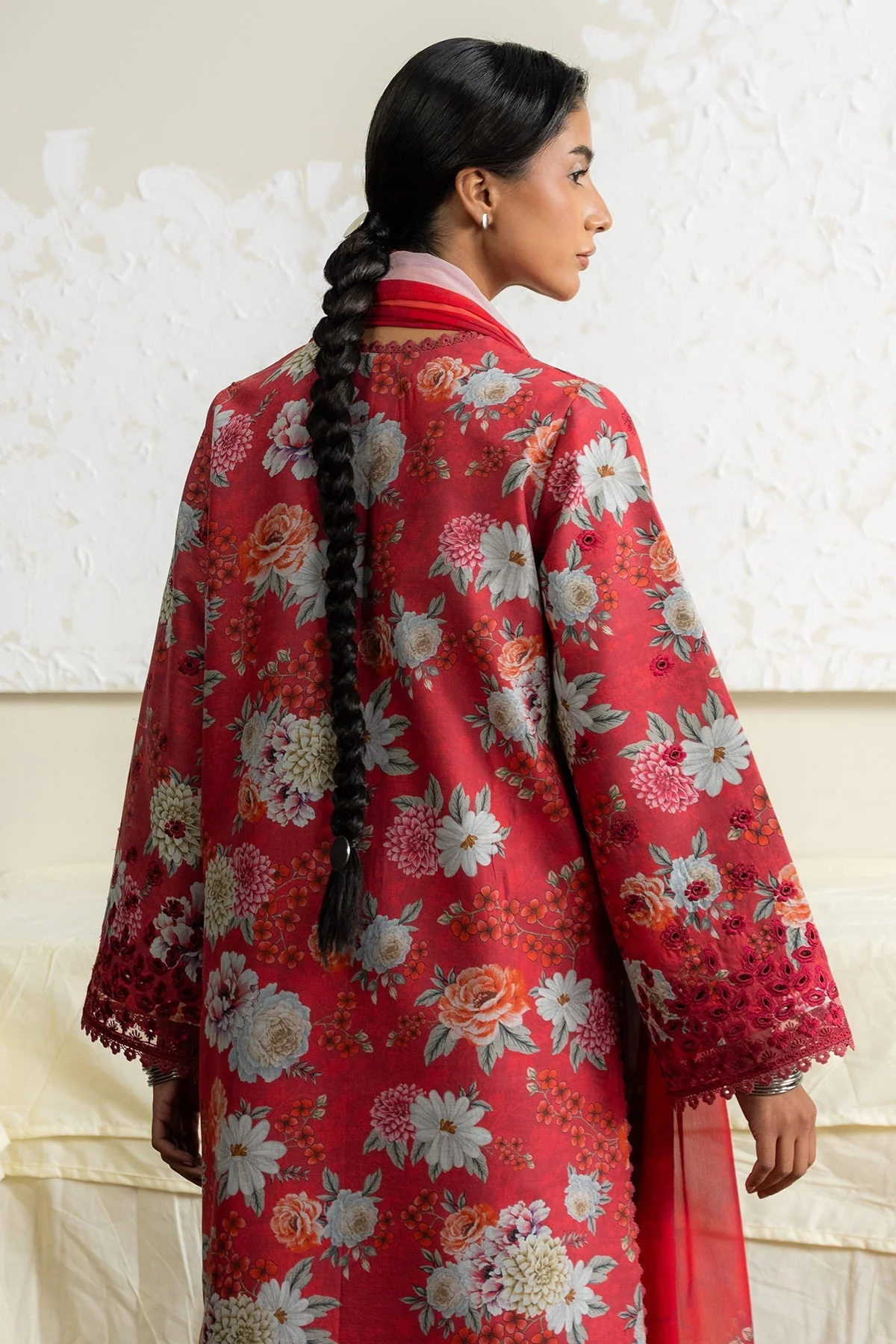 The Bare Minimum Embroidered Lawn - Image 4