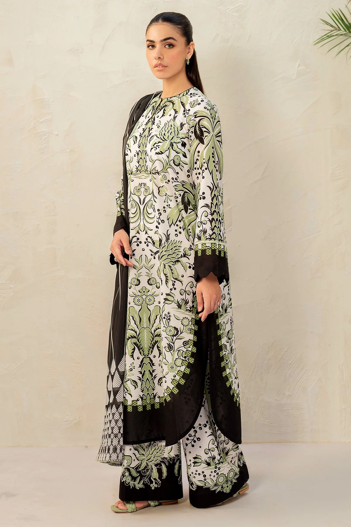Unstitched Digital Printed Lawn - Image 4