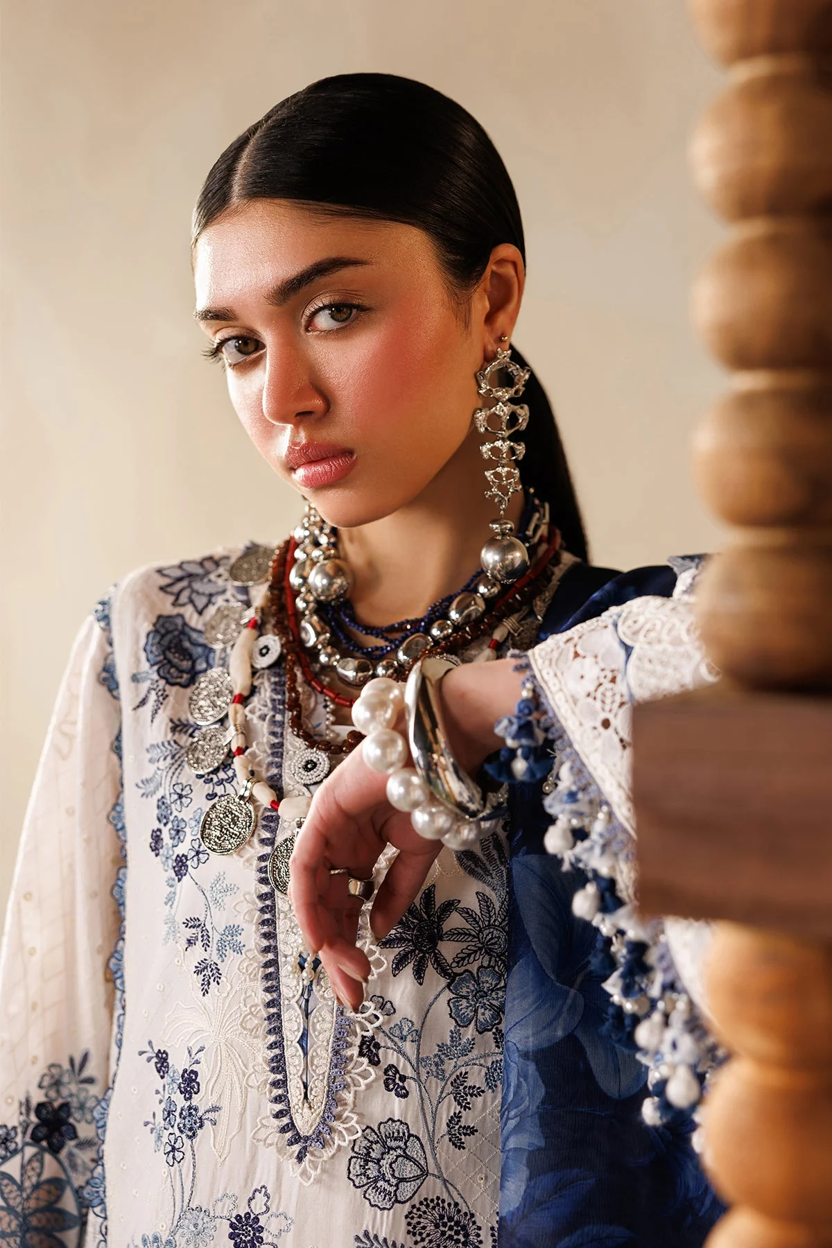 UNSTITCHED EMBROIDERED LAWN - Image 9