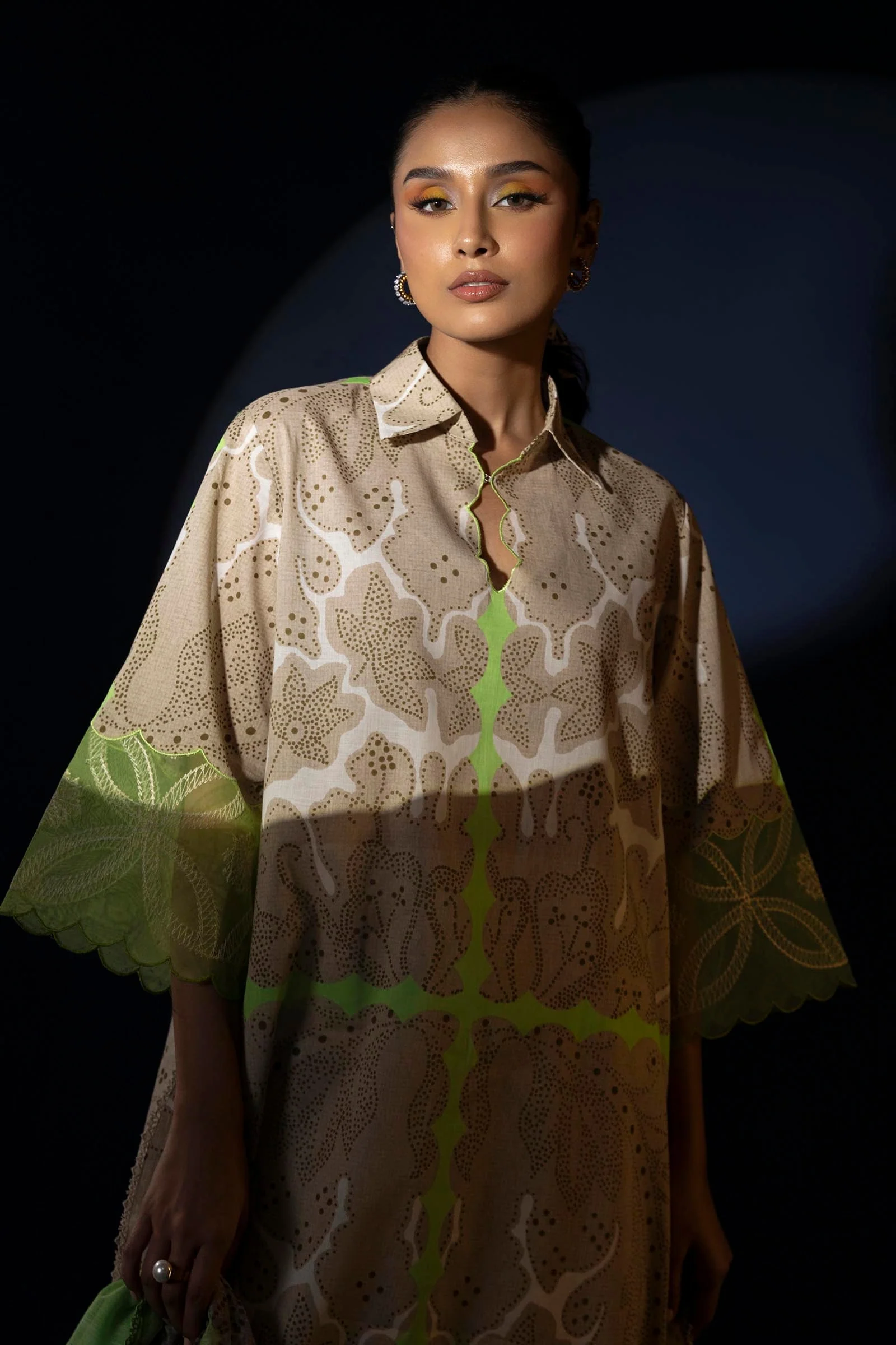 Unstitched Lawn 2 Piece Suit - Image 3