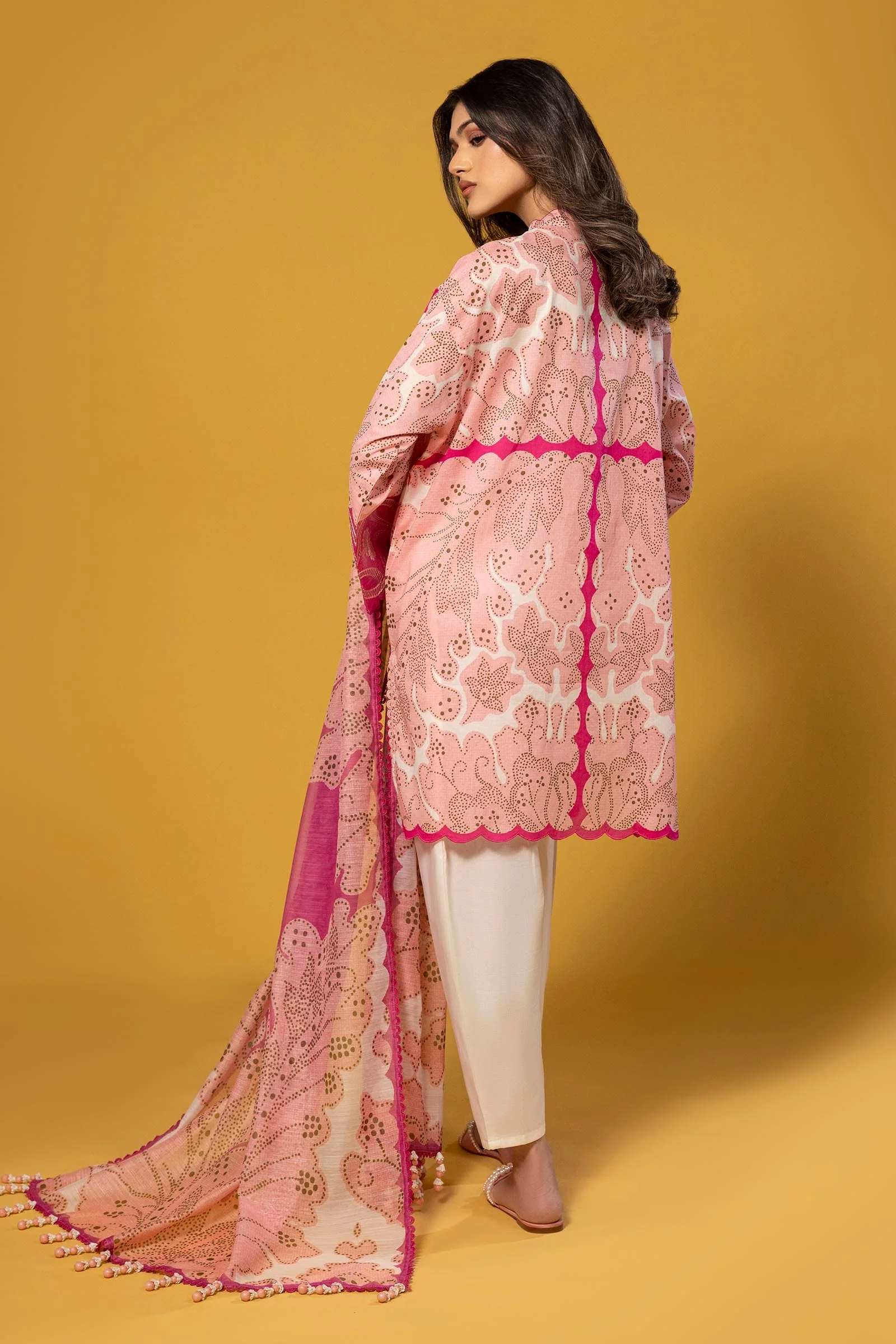 Unstitched Lawn 2 Piece Suit - Image 2