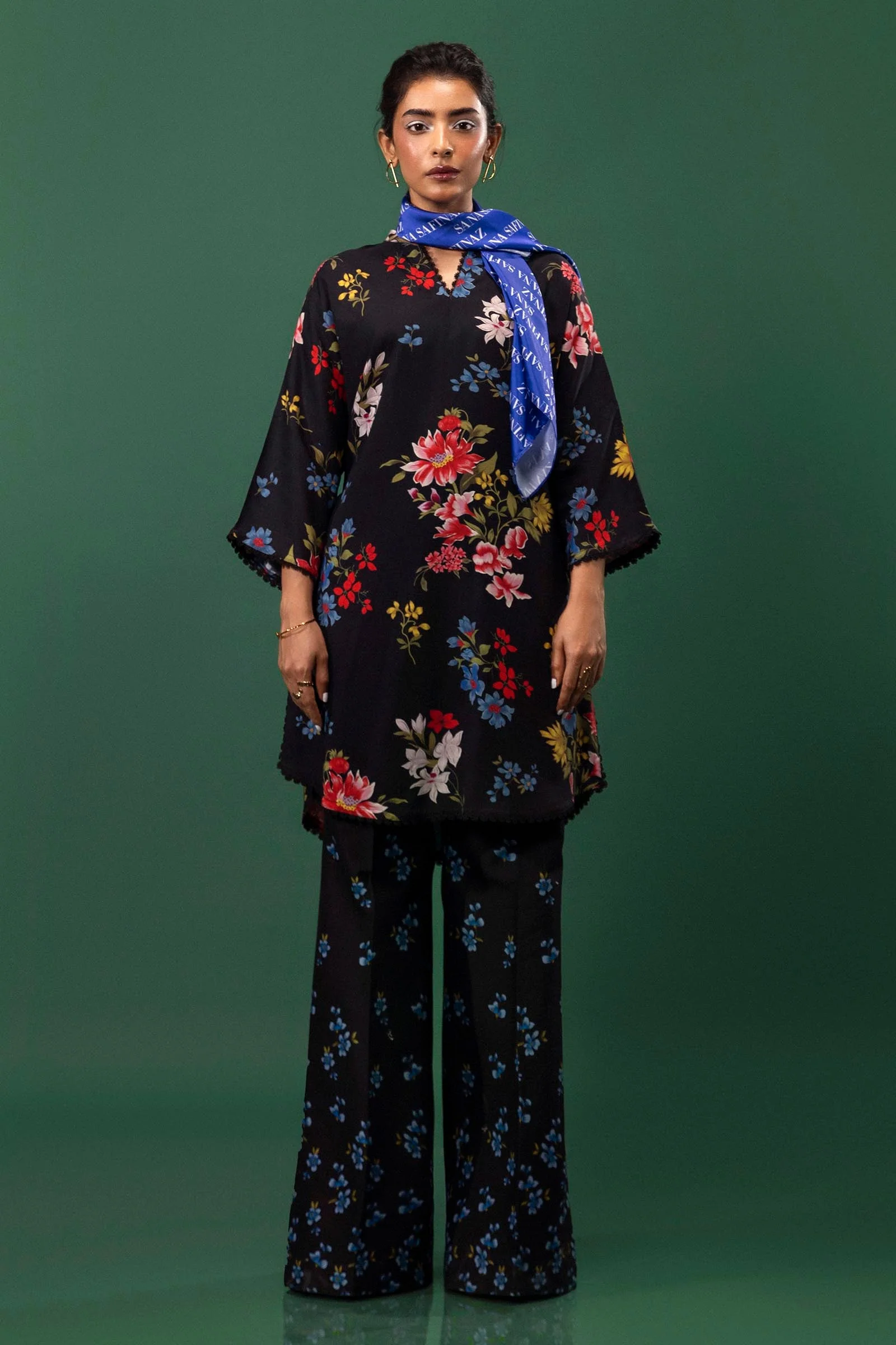 Unstitched Lawn 2 Piece Suit