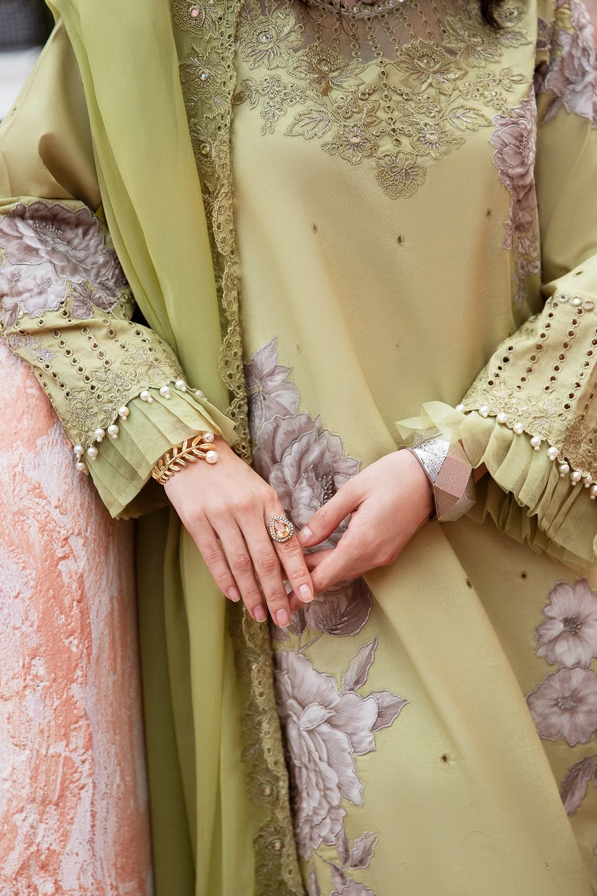Unstitched Lawn 3-PC Collection - Image 3