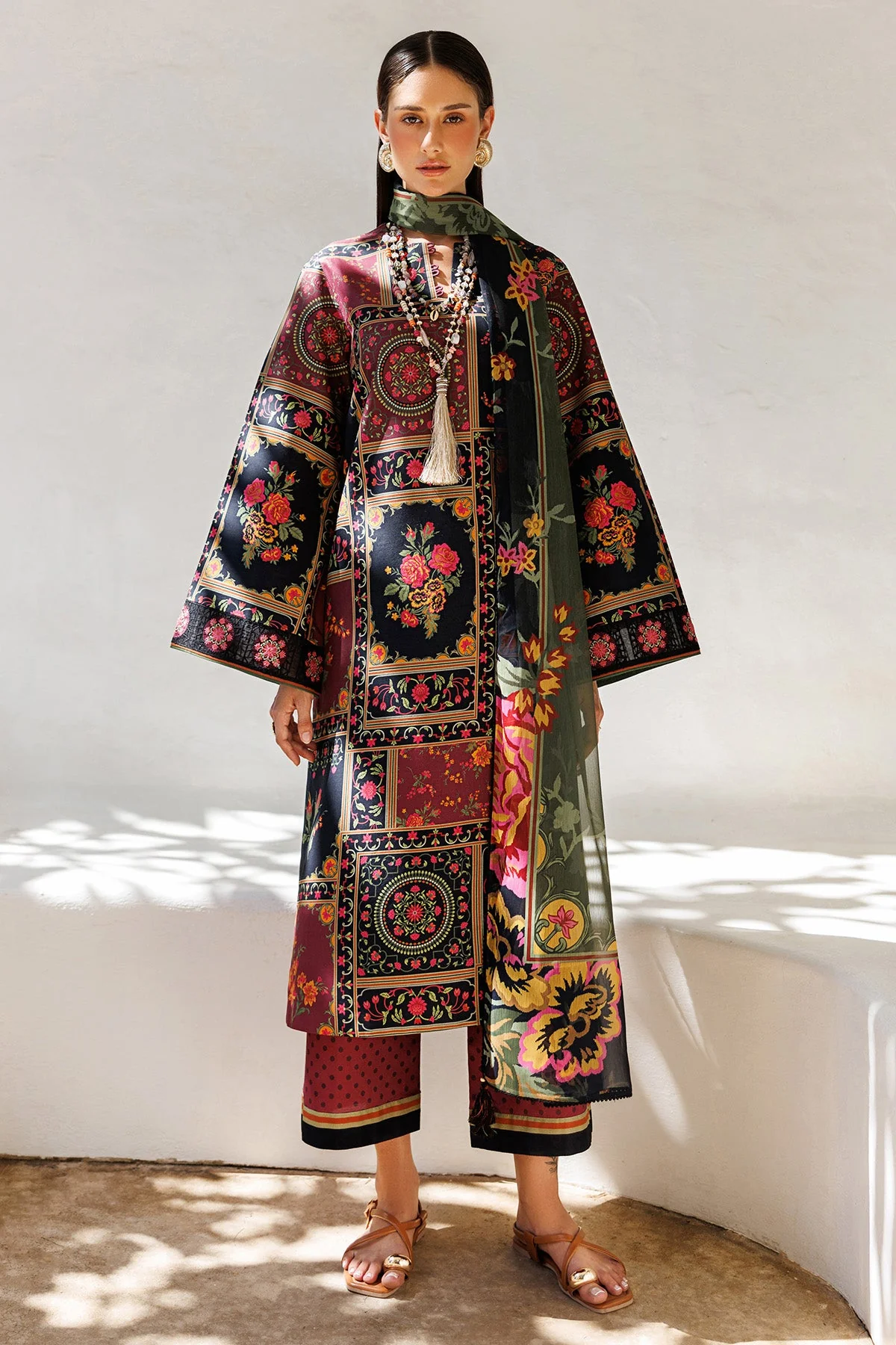 Unstitched Summer EMBROIDERED LAWN - Image 3