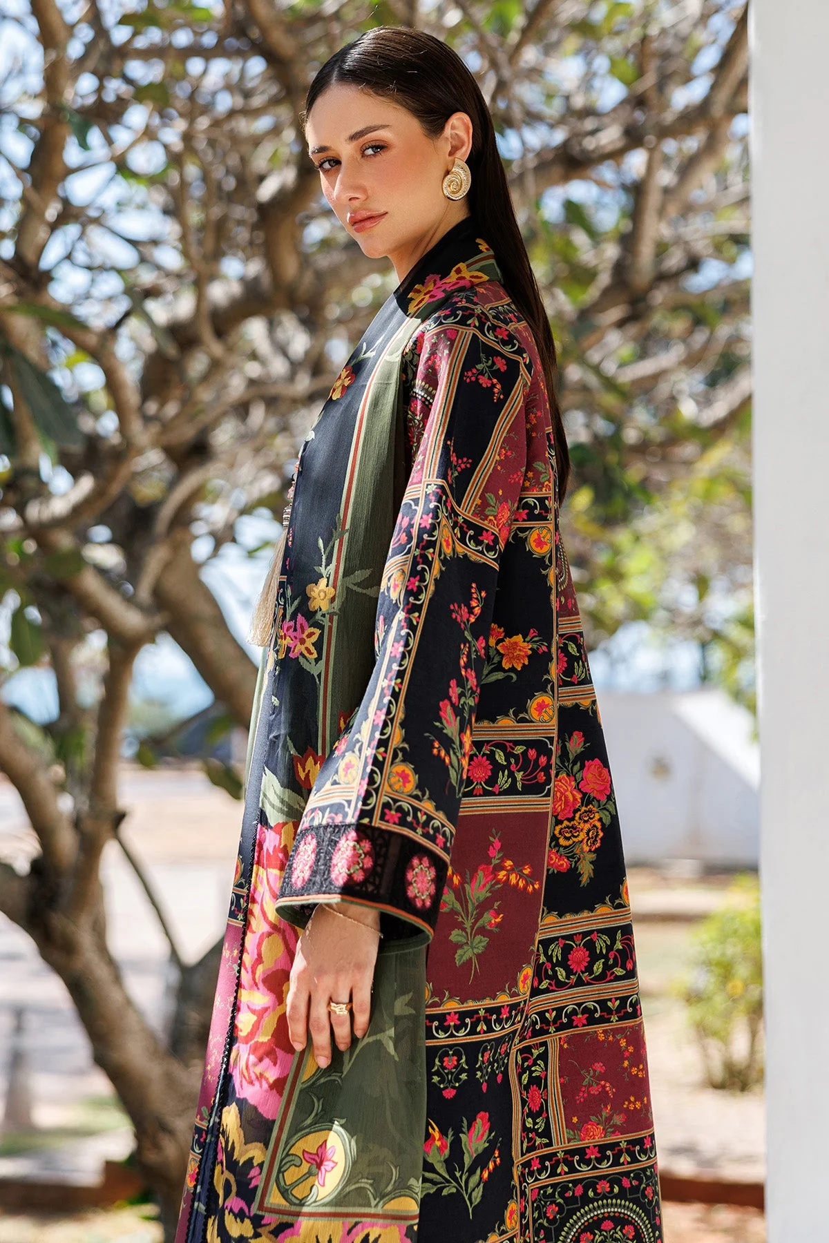 Unstitched Summer EMBROIDERED LAWN - Image 4