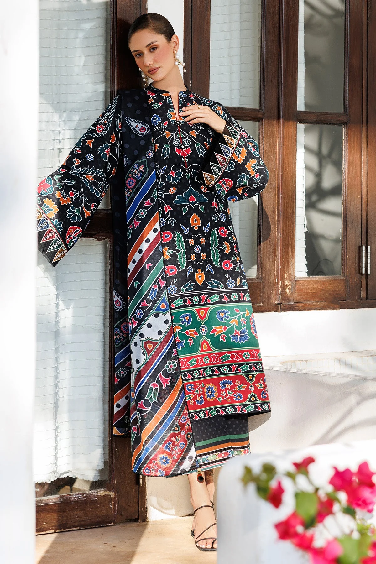 Unstitched Summer EMBROIDERED LAWN - Image 5