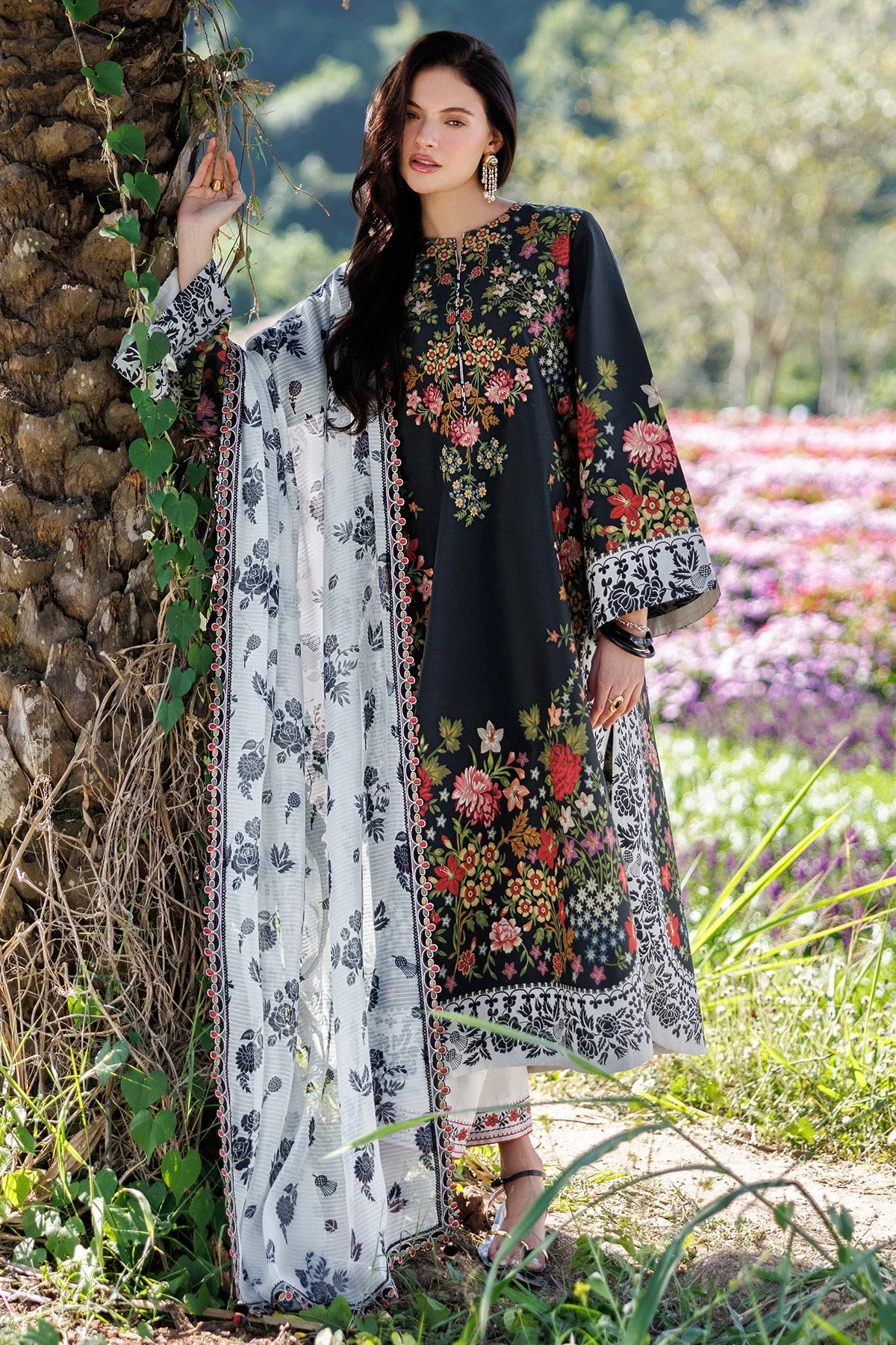Unstitched Summer EMBROIDERED LAWN - Image 7