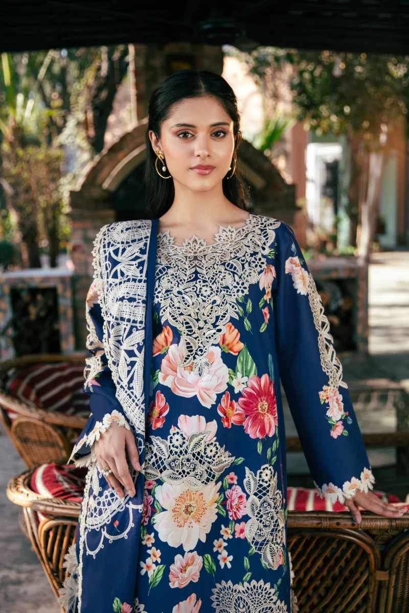 Vintage flora Lawn - Image 3