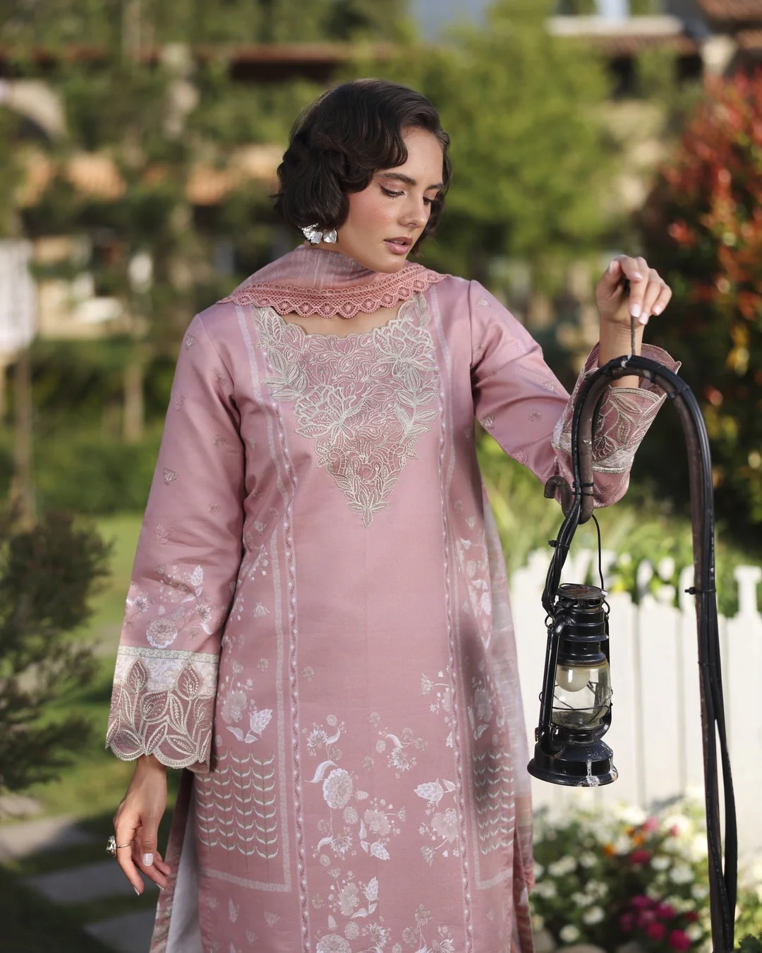 Weave & Wonder Lawn - Image 6