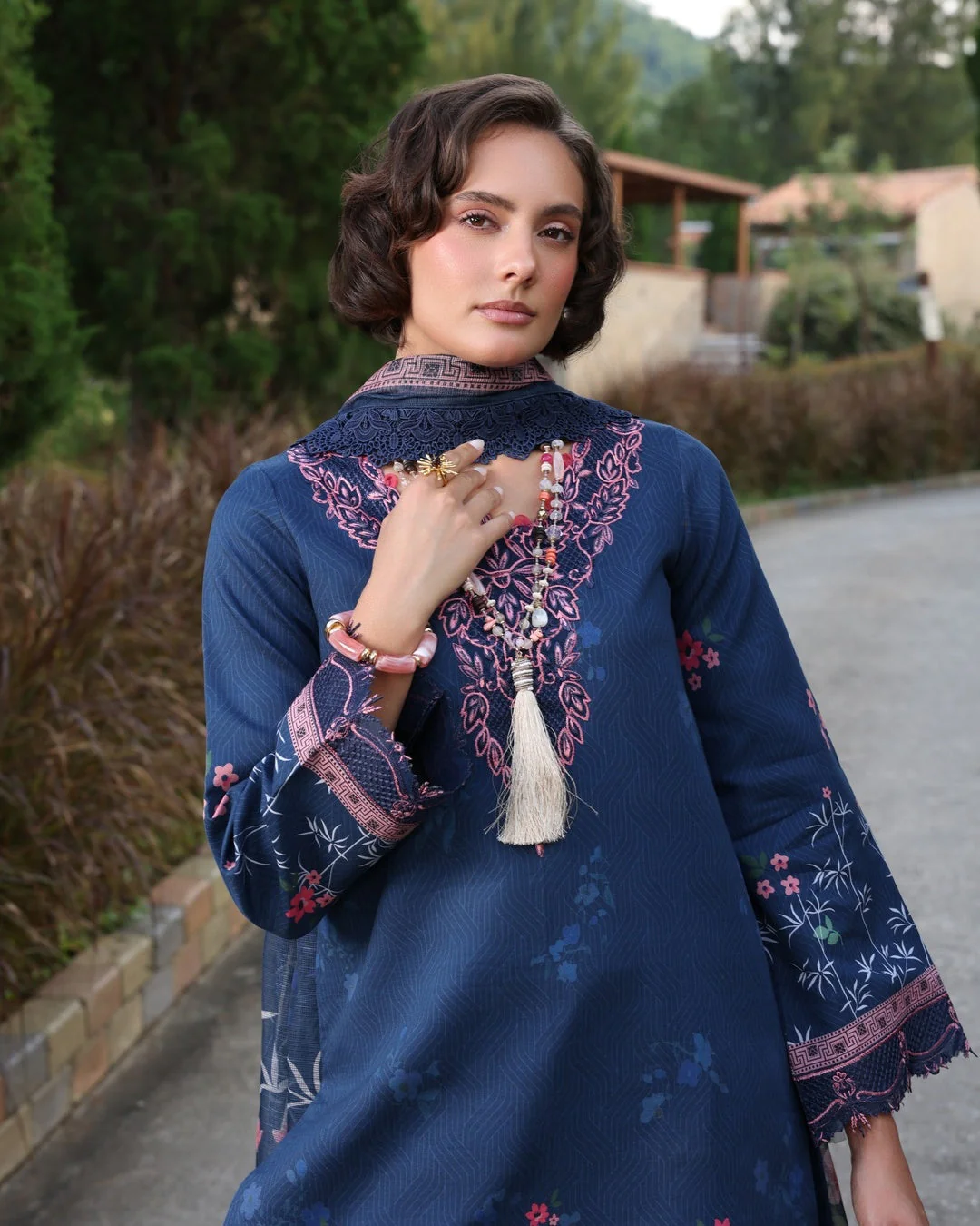 Weave & Wonder Lawn - Image 4