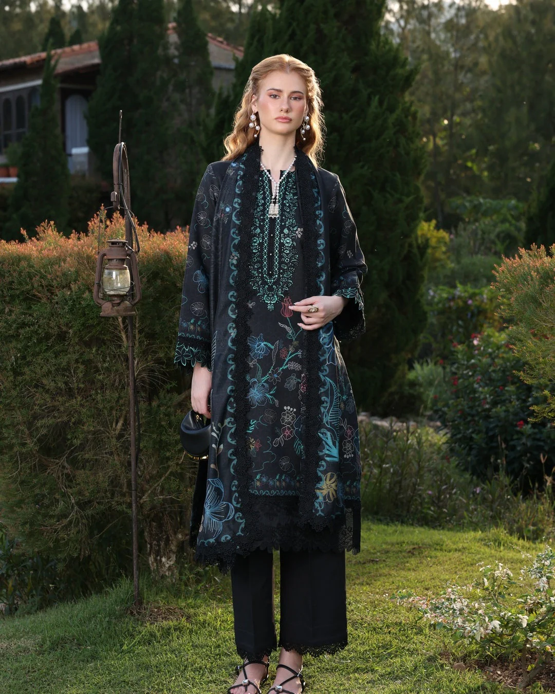 Weave & Wonder Lawn - Image 3