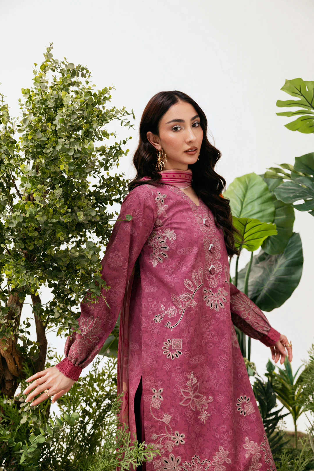 Zync PrintKari Lawn - Image 4